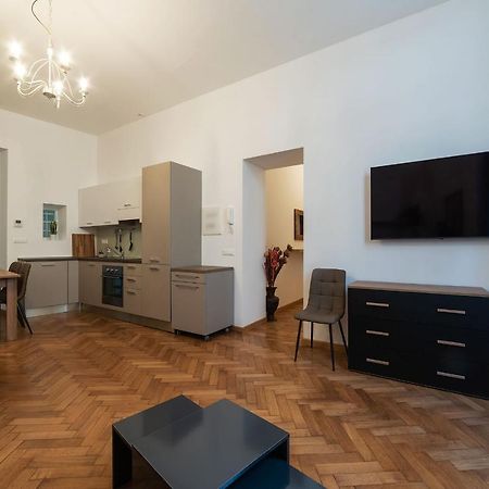רומא Cs Termini Nazionale Apartments מראה חיצוני תמונה